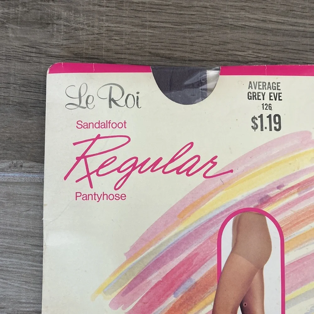 Vintage New Deadstock Le Roi regular pantyhose
